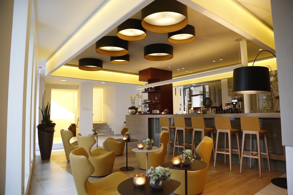 Hotel Weinhaus Henninger à Kallstadt Extérieur photo